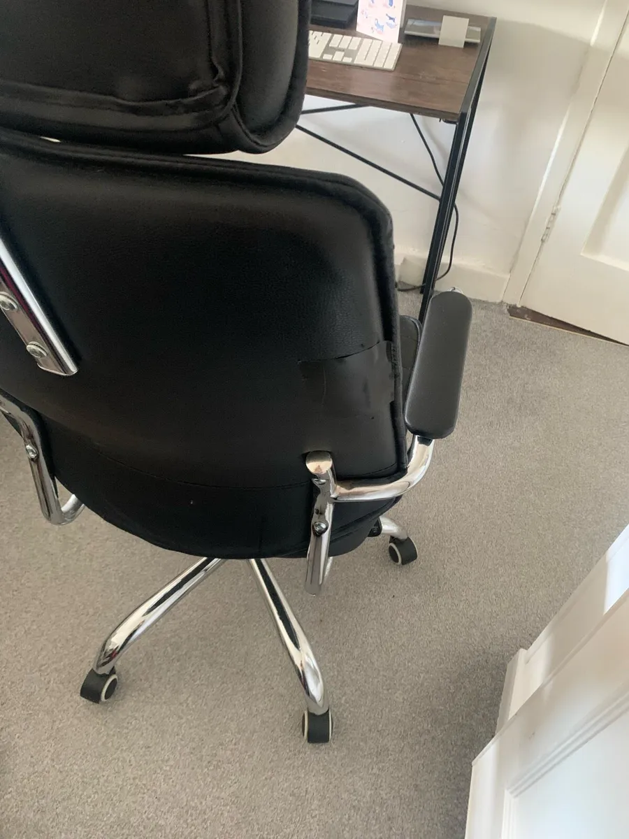 Office chair - Image 3
