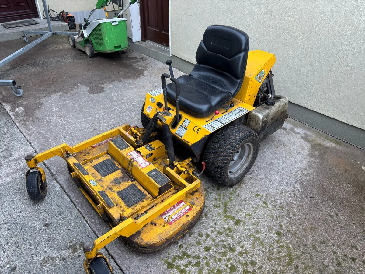 Walker 18HP zero turn mower - Image 2
