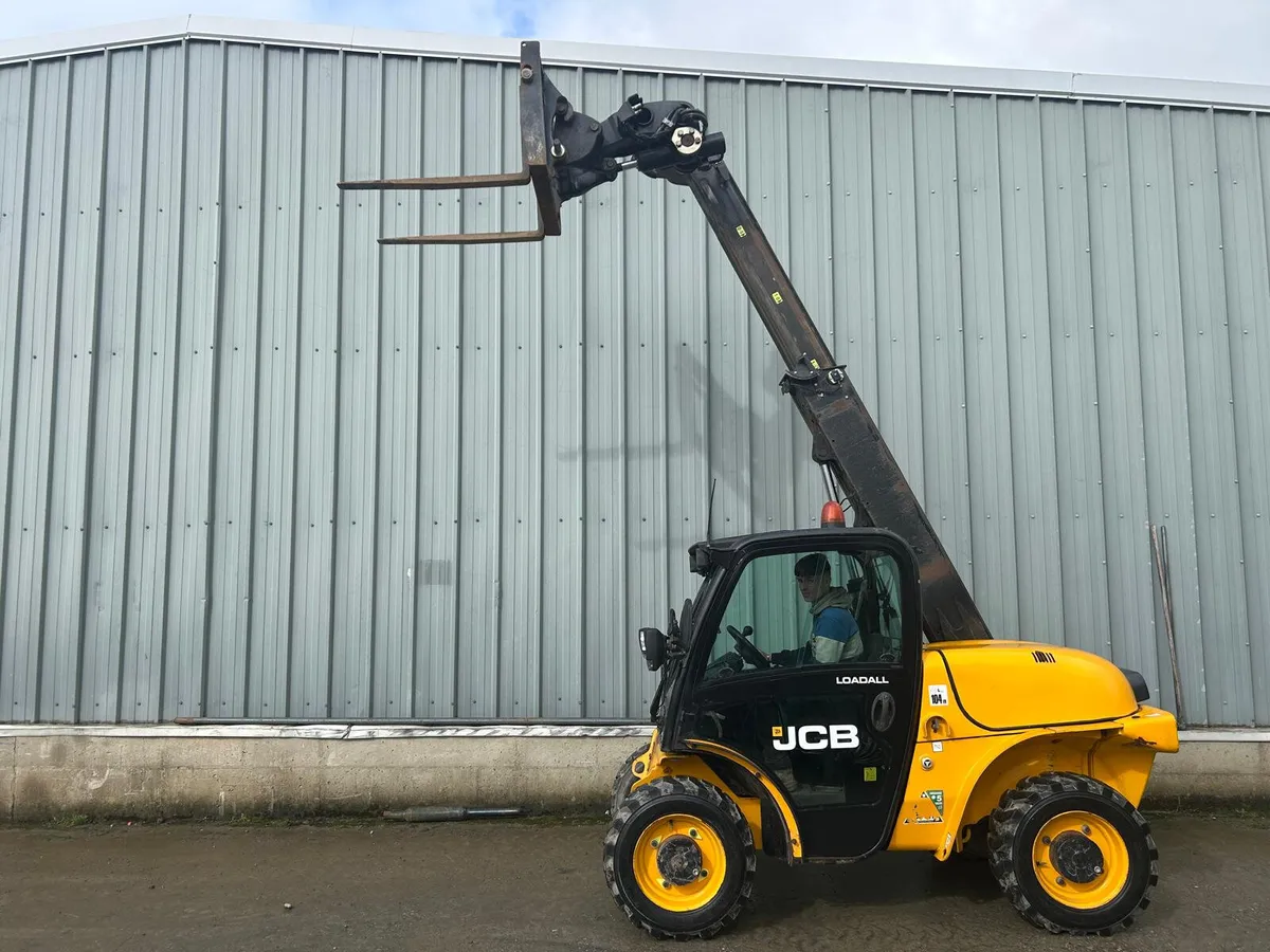 JCB Telehandler 520-40 - Image 4