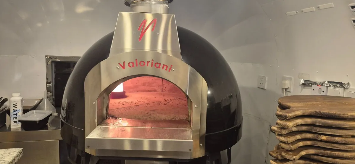 Food truck - Image 1