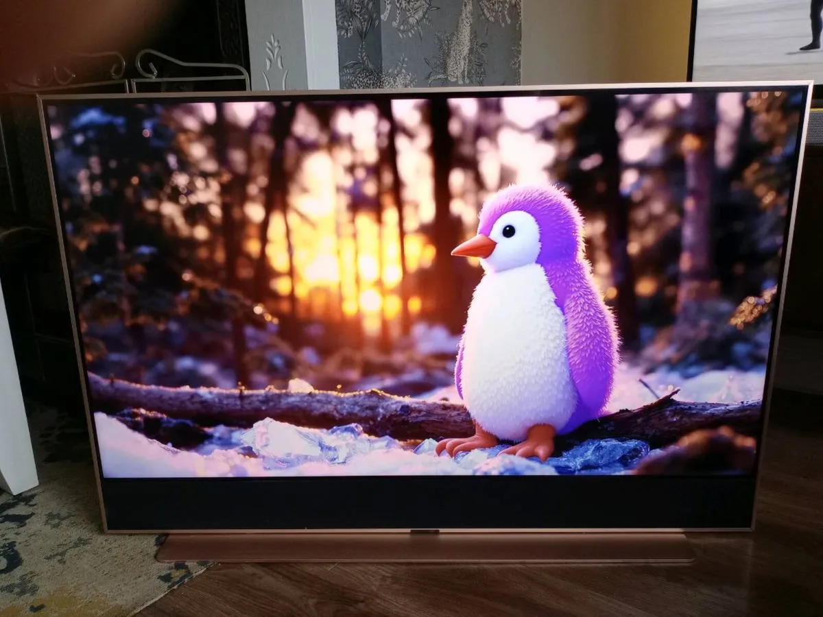 43" sky glass TV QLED screen gen 1 - Image 1