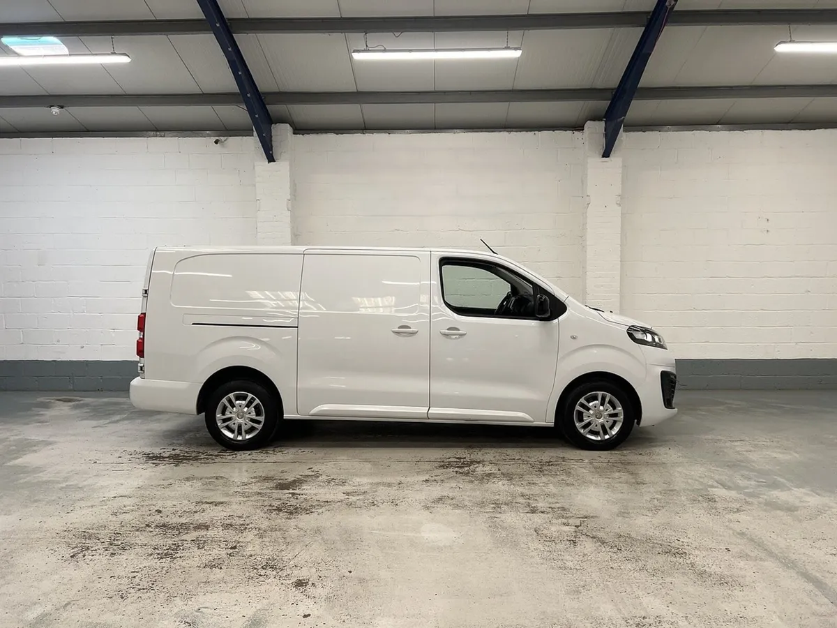 2022 Vauxhall Vivaro Panel Van - Image 1