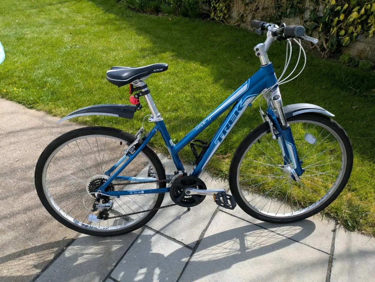 Small adults/teen Hybrid Trek bike - Image 2