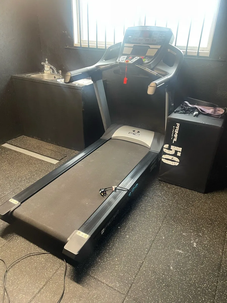 Gym equipment - Image 2