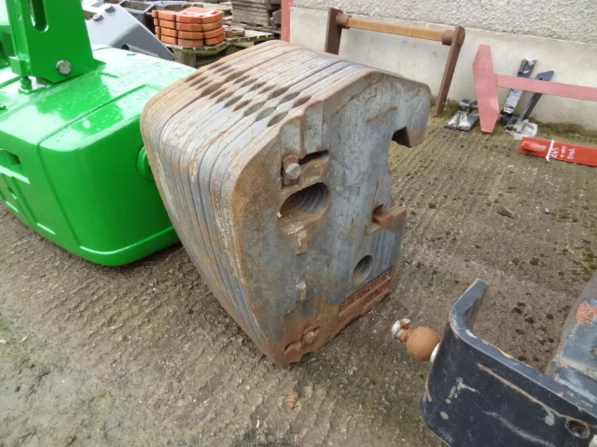New Holland 40KG Tractor Fan Weights - Image 1