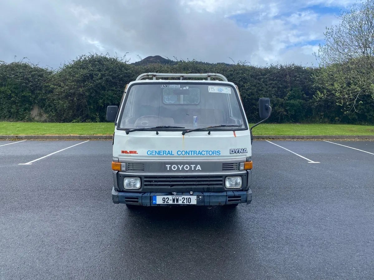 92 Toyota Dyna Tipper TAX & TESTED - Image 4