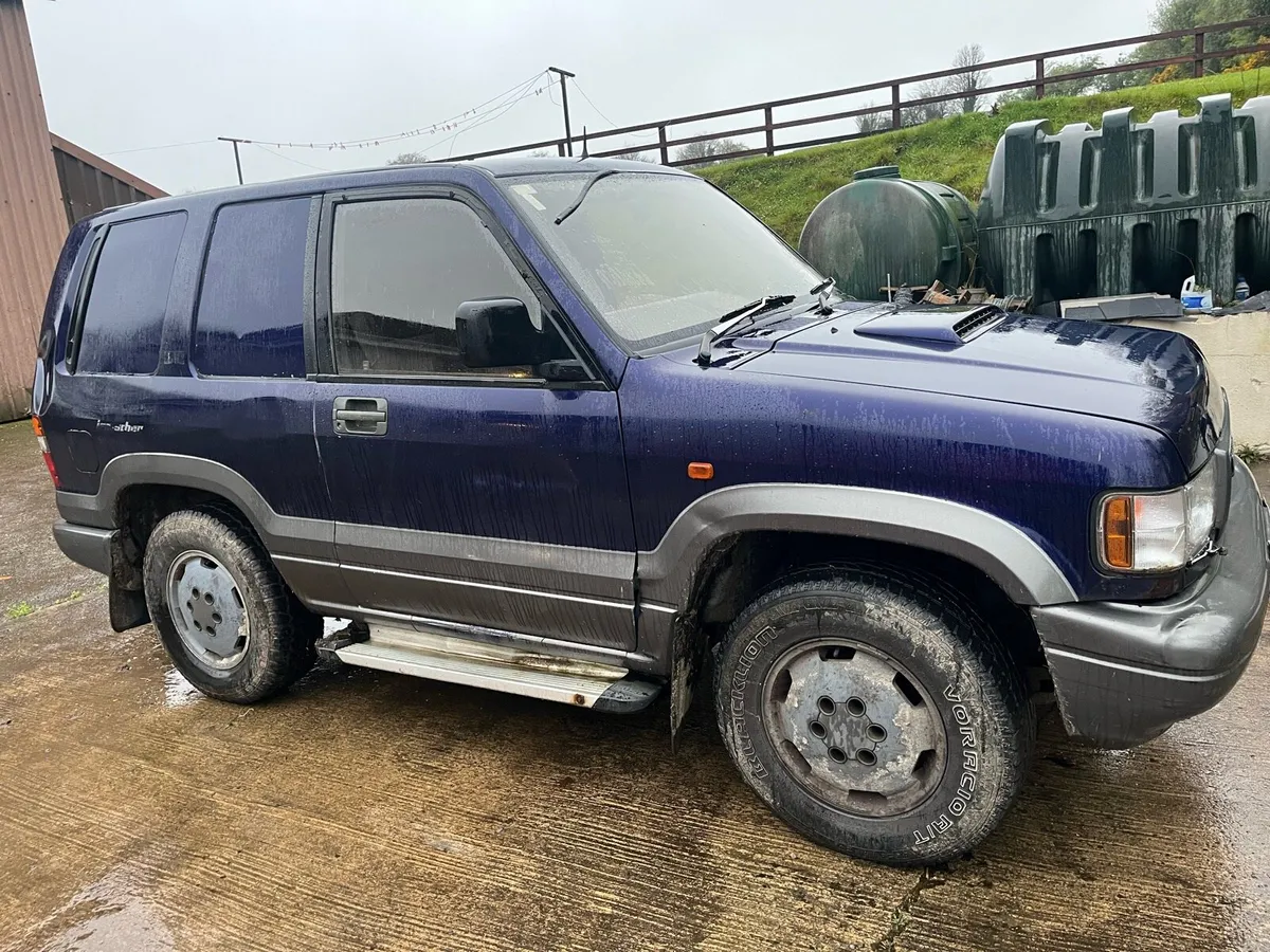 Isuzu jeep - Image 2