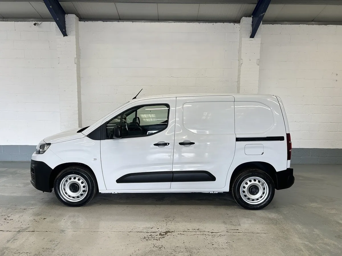 2023 Citroen Berlingo Small Panel Van - Image 1