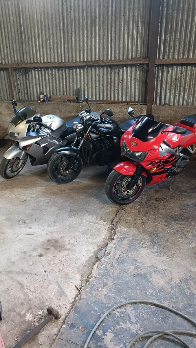 (TRADE BIKES) Blade, Bandit, VFR800fi - Image 4
