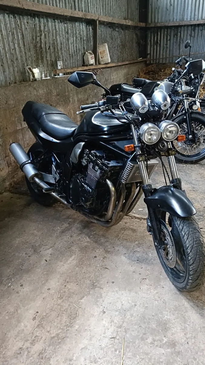 (TRADE BIKES) Bandit 600, VFR800fi - Image 3