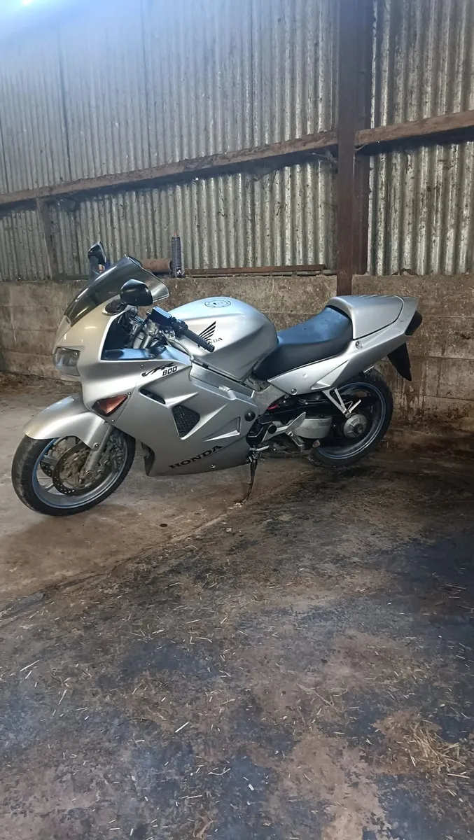 (TRADE BIKES) Bandit 600, VFR800fi - Image 1