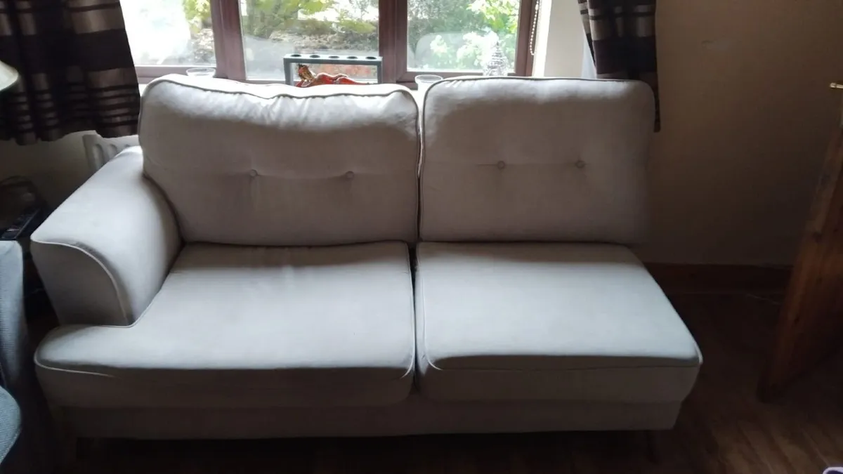 2 sofas - Image 1