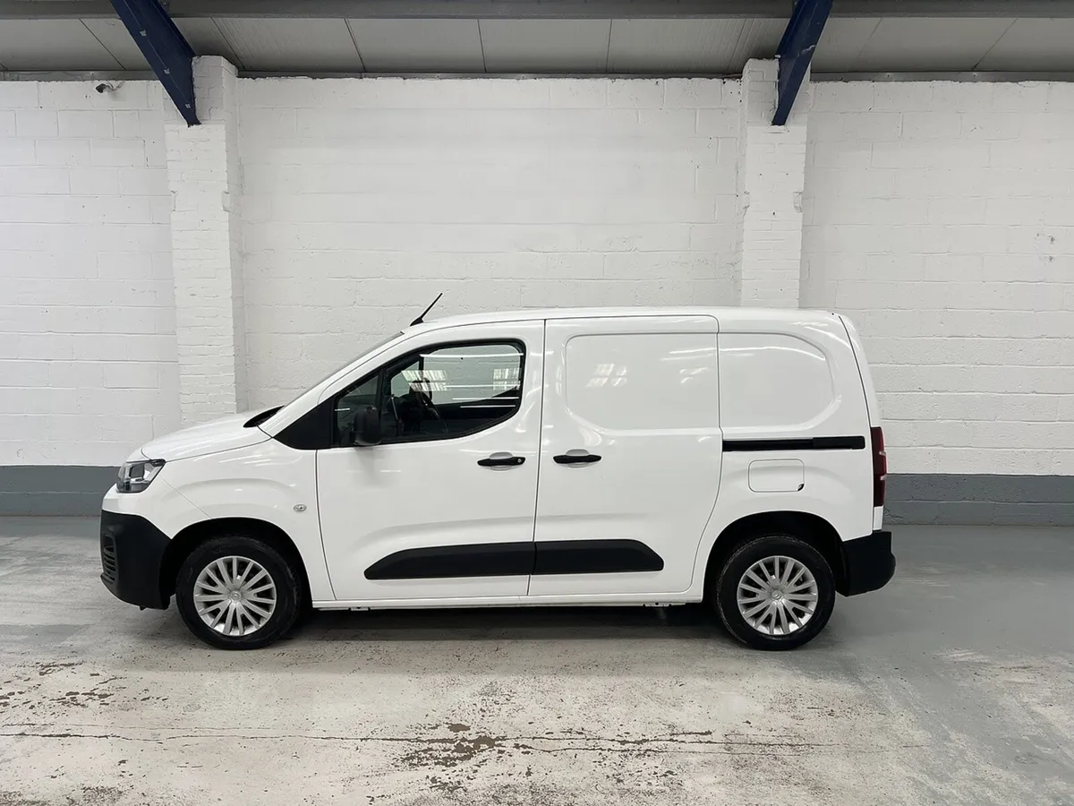 2021 Citroen Berlingo Small Panel Van - Image 1