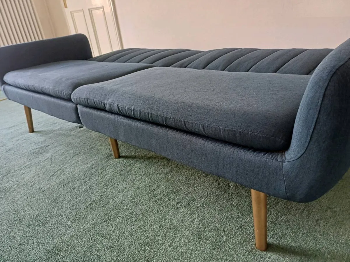 3 seater sofabed - Image 4