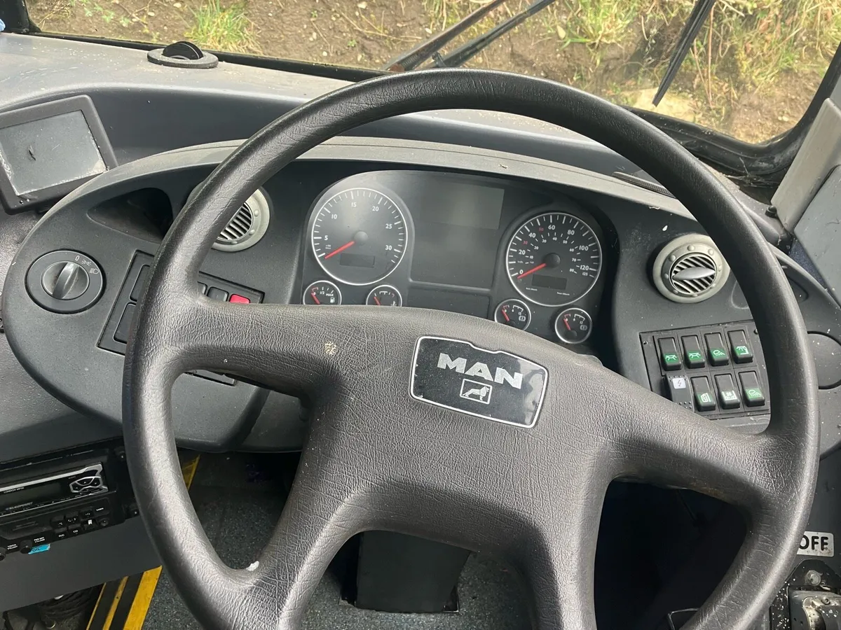 2011 MAN Coach 60 Seater… - Image 4