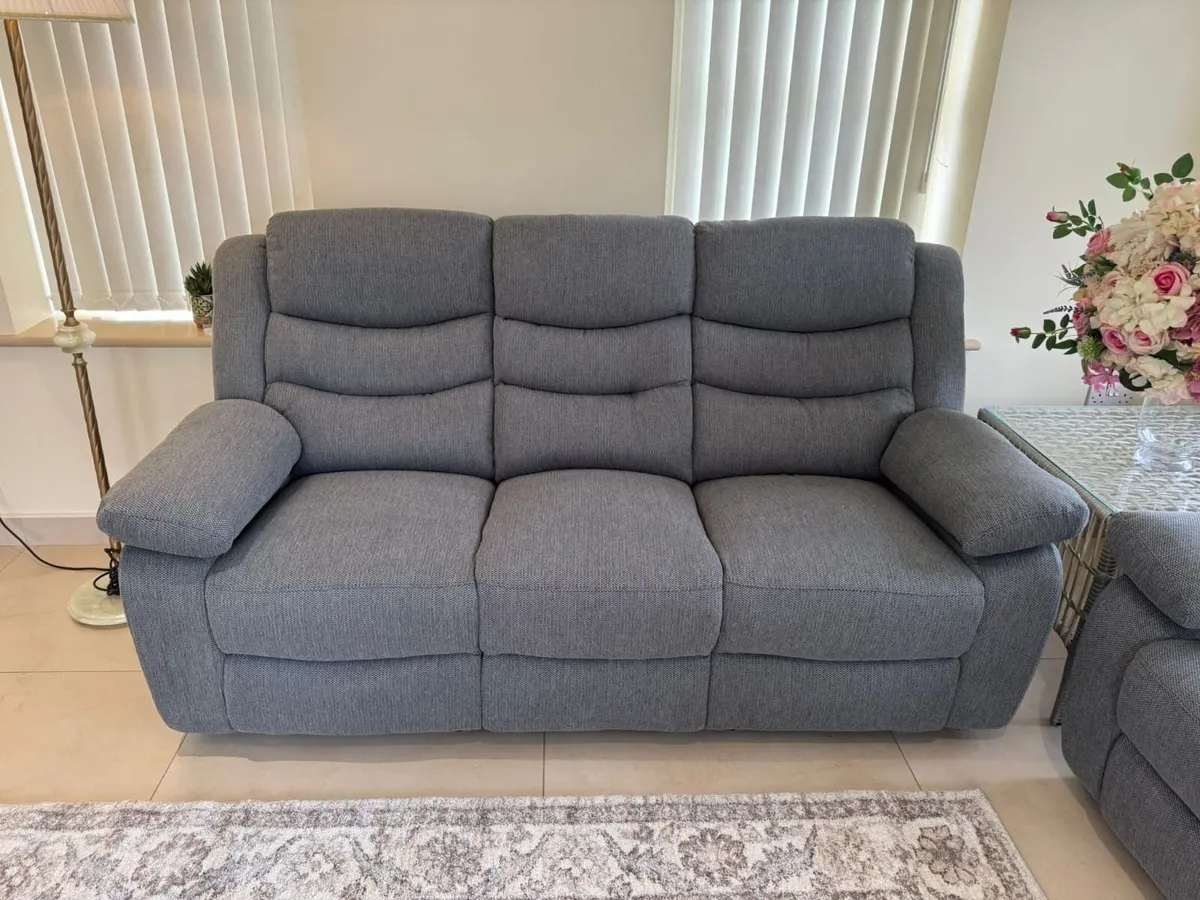 3 seater sofa - Image 4