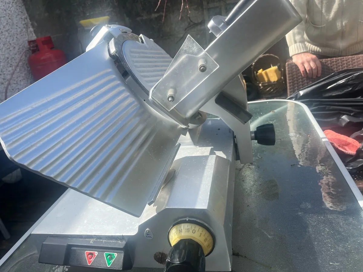 Butcher meat slicer - Image 2
