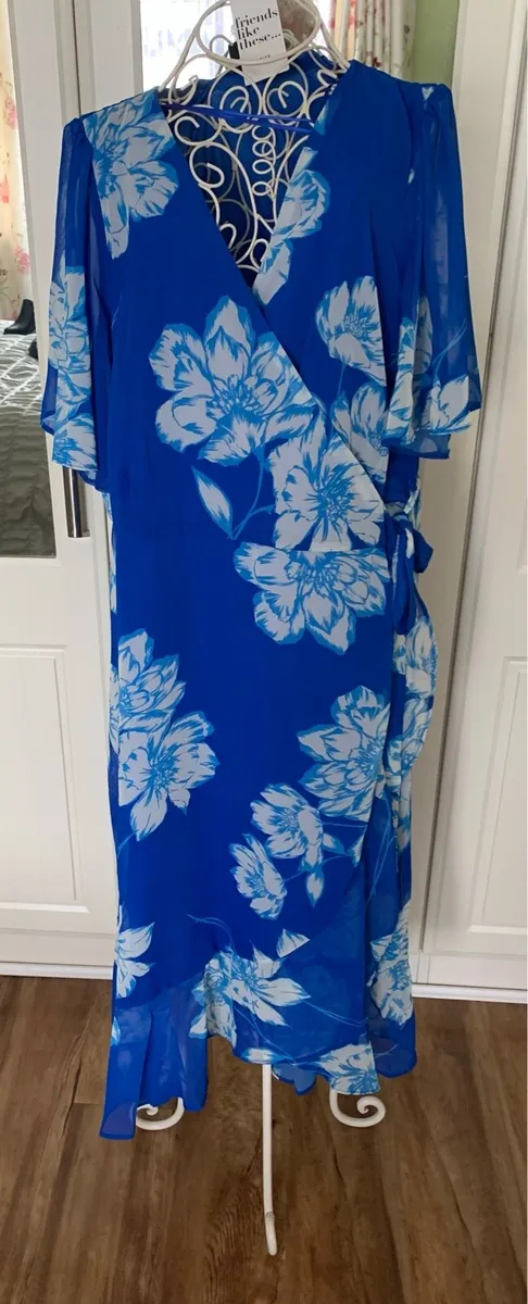 Ladies Dresses - Image 1