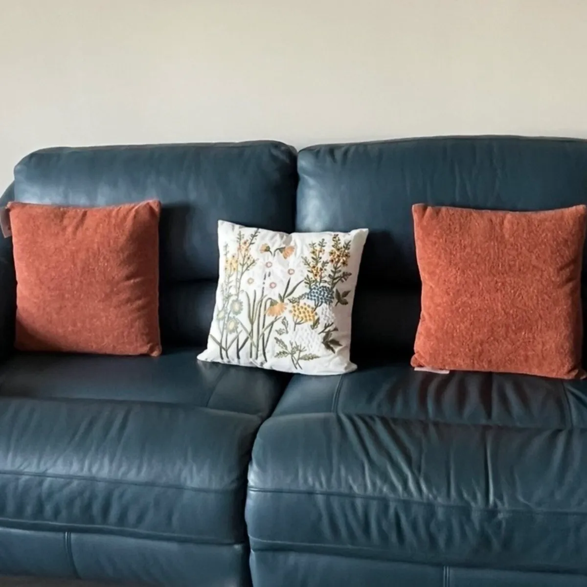 Used Soft furnishings - Image 4