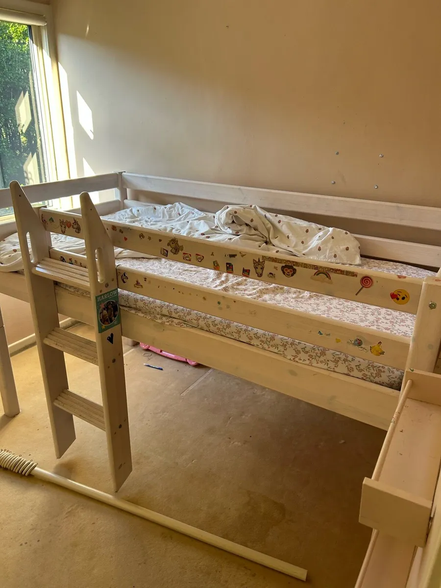 Child’s single bed - Image 2