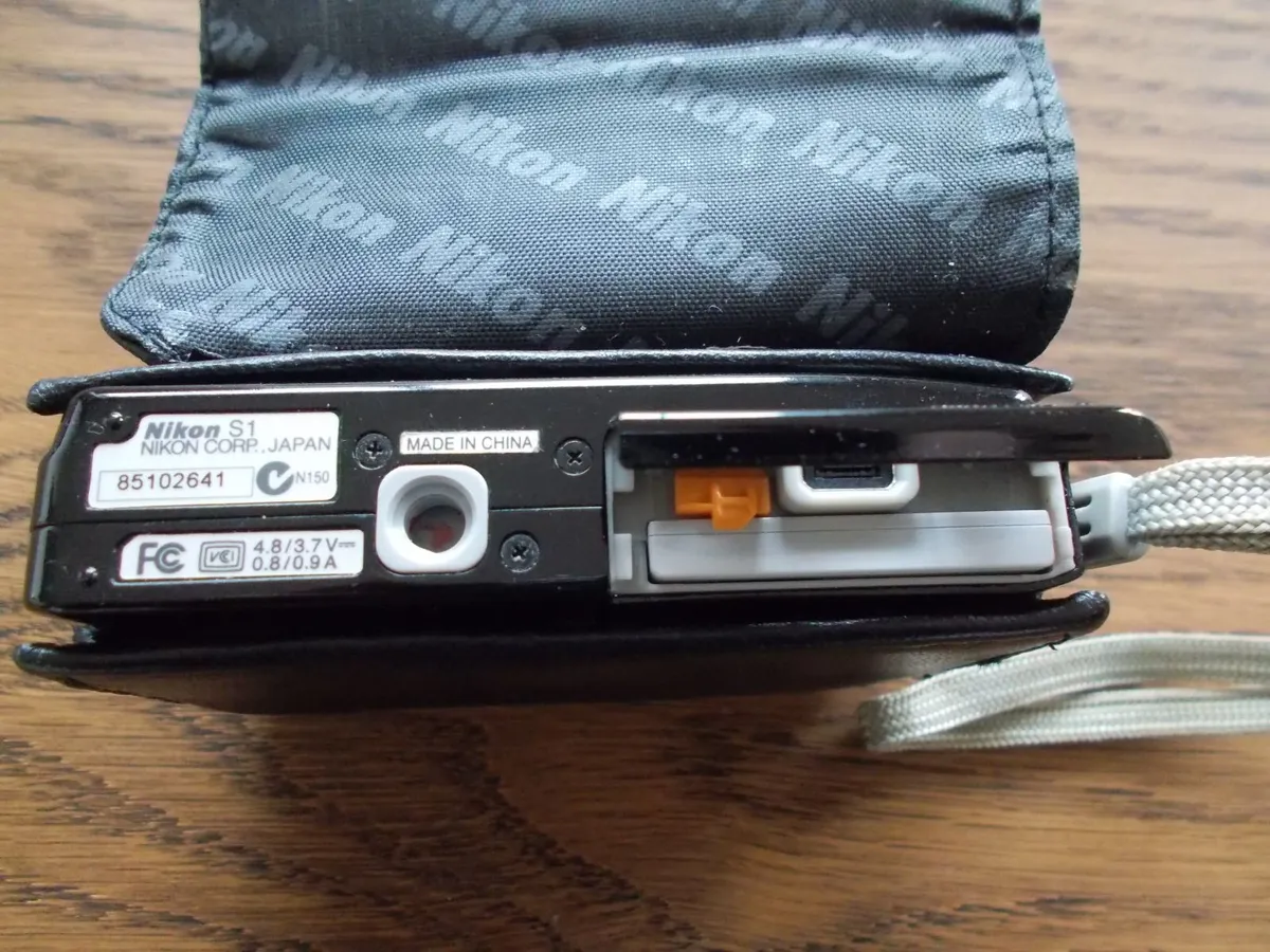 Nikon Camera - Image 3