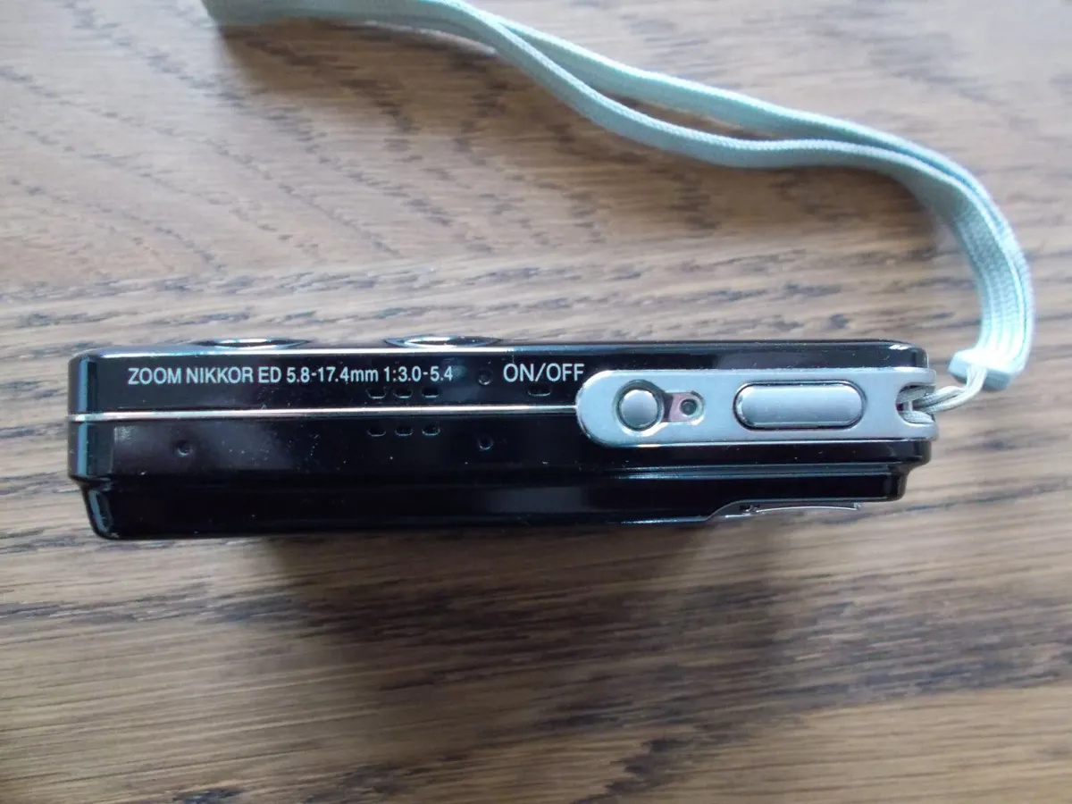 Nikon Camera - Image 4