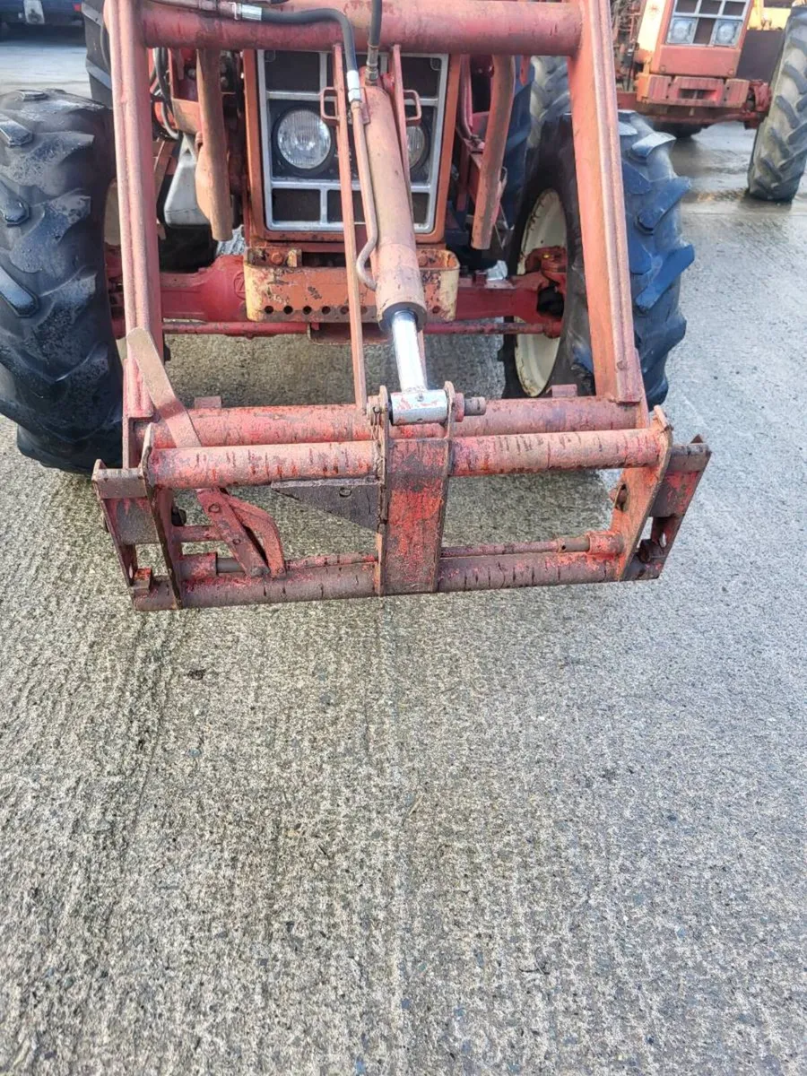 Quicke front loader - Image 4