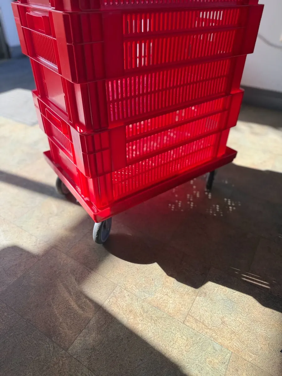 Plastic dollys on wheels - Image 3