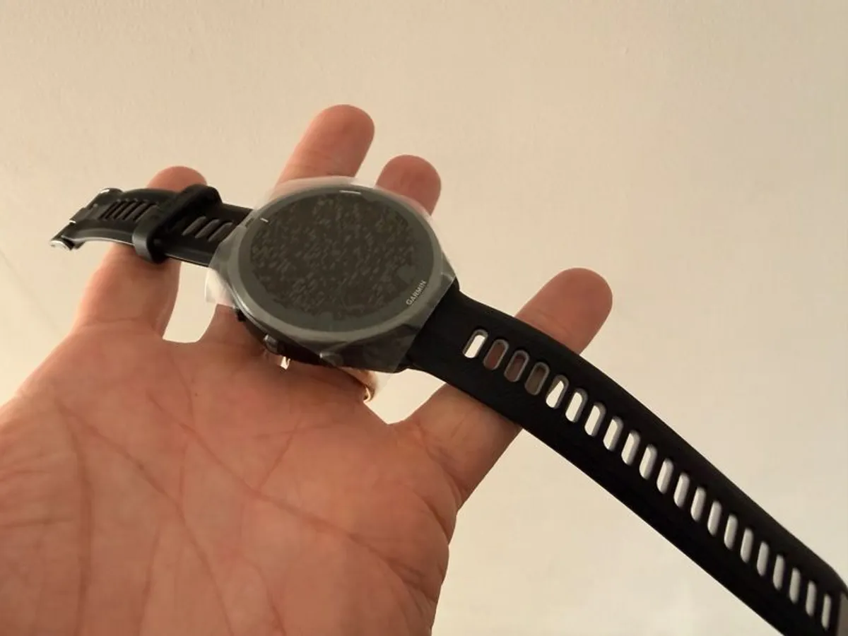 Never used Garmin Forerunner 965, Garmin Certified, Recertified, as new - Image 4