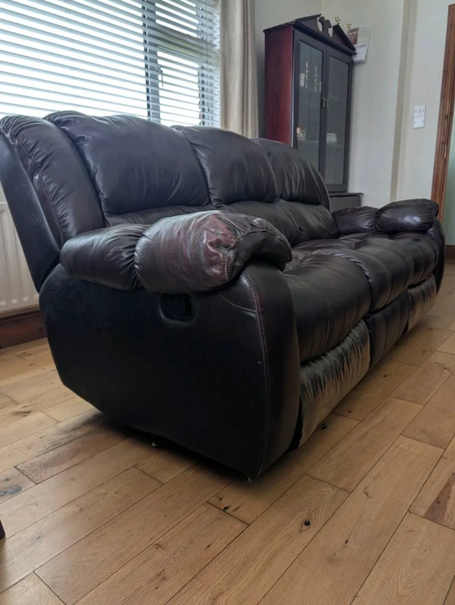 Sofa Couch Recliner - Image 2