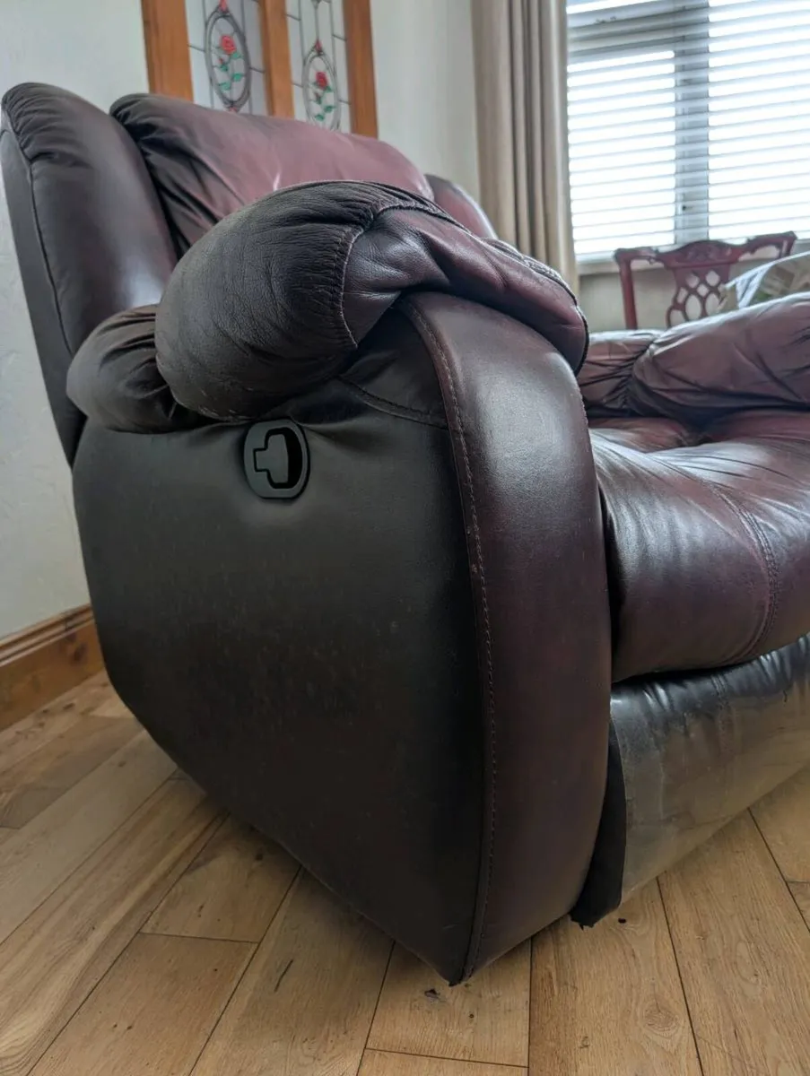 Sofa Couch Recliner - Image 3