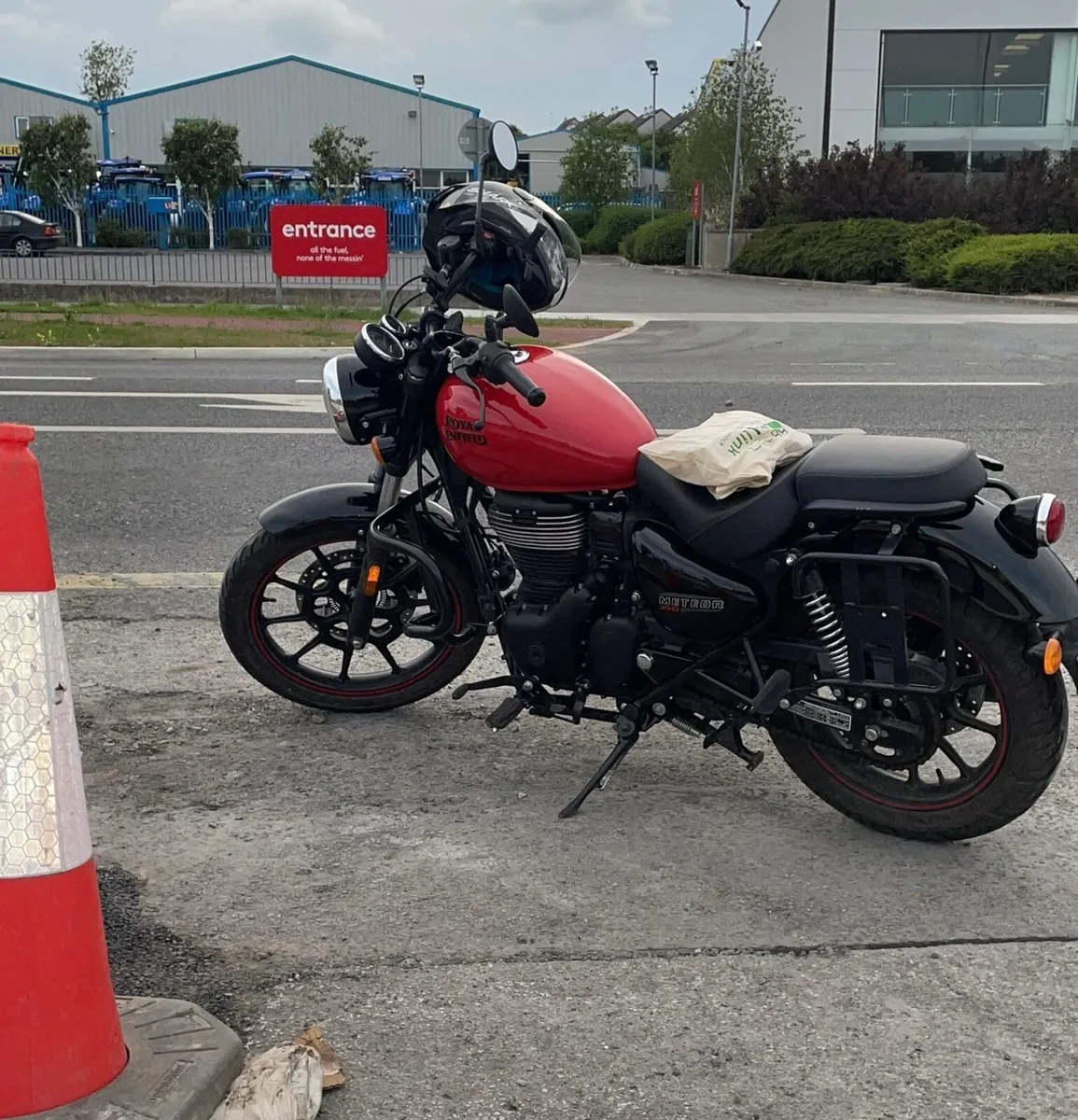 Meteor 350 - Image 1