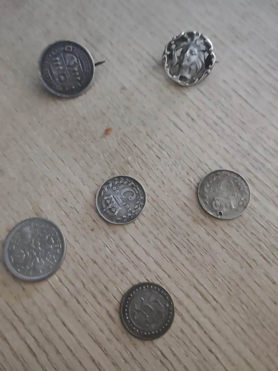 Collectable  antiques last price drop - Image 1