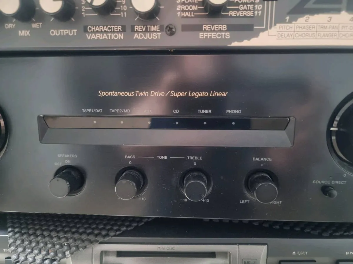 Sony stereo amp - Image 2