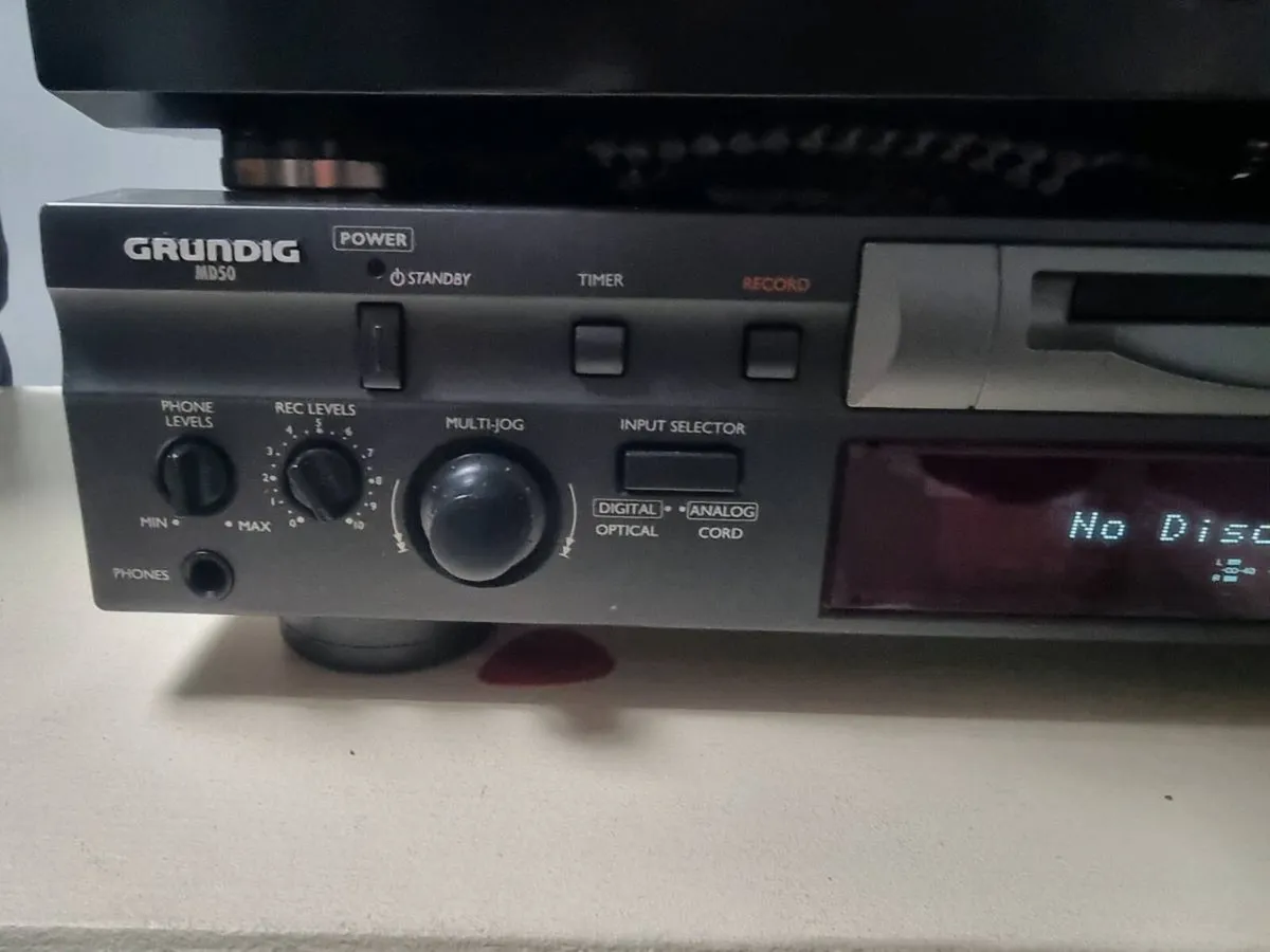 Grundig mini disc player/recorder - Image 1