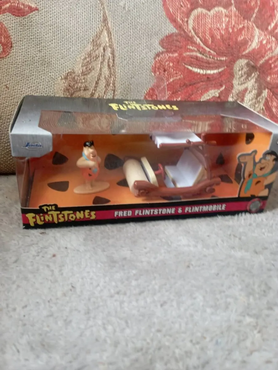 JAVA TOYS THE FLINTSTONE'S 1-32 SCALE DIE-CAST CAR - Image 3