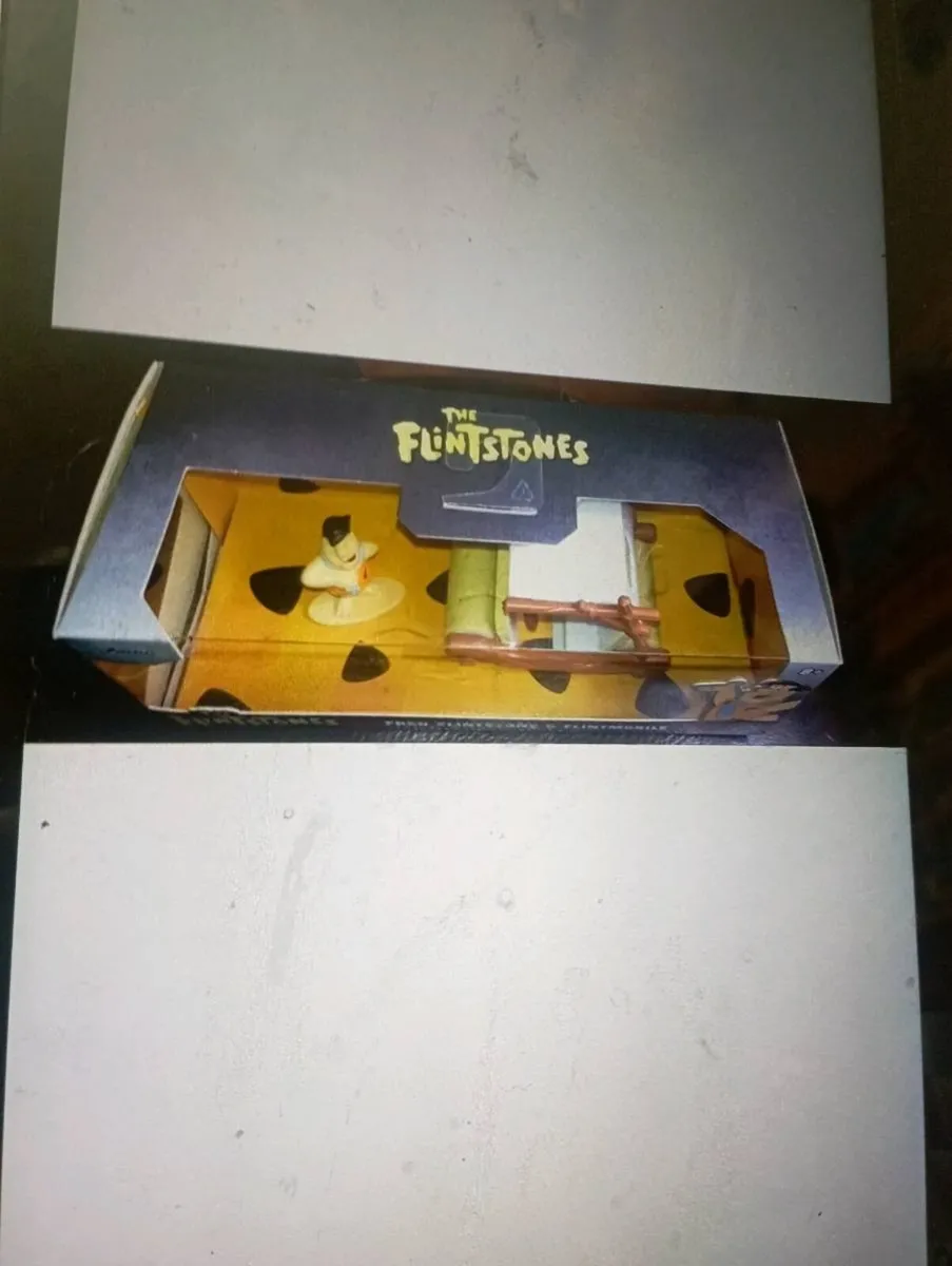 JAVA TOYS THE FLINTSTONE'S 1-32 SCALE DIE-CAST CAR - Image 4