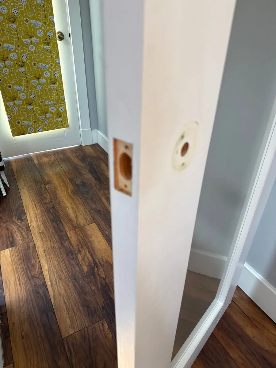 Free :white interior door with frosted glass panel - Image 3