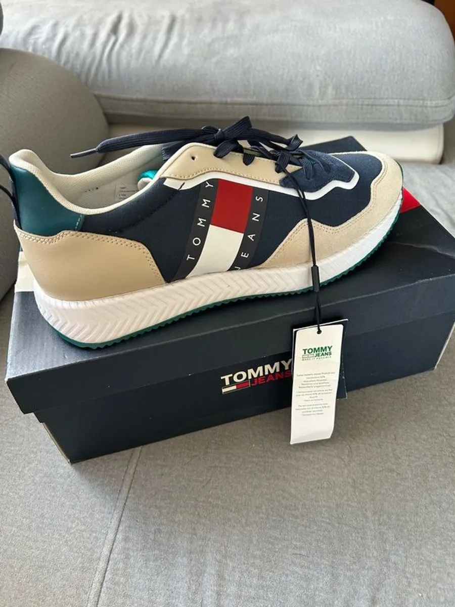 Tommy  jeans runners , brand new in the box - Image 4