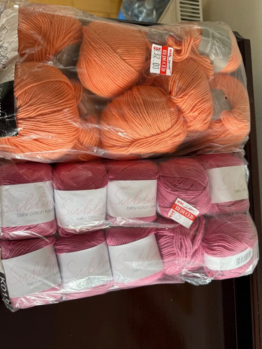 Knitting wool - Image 1