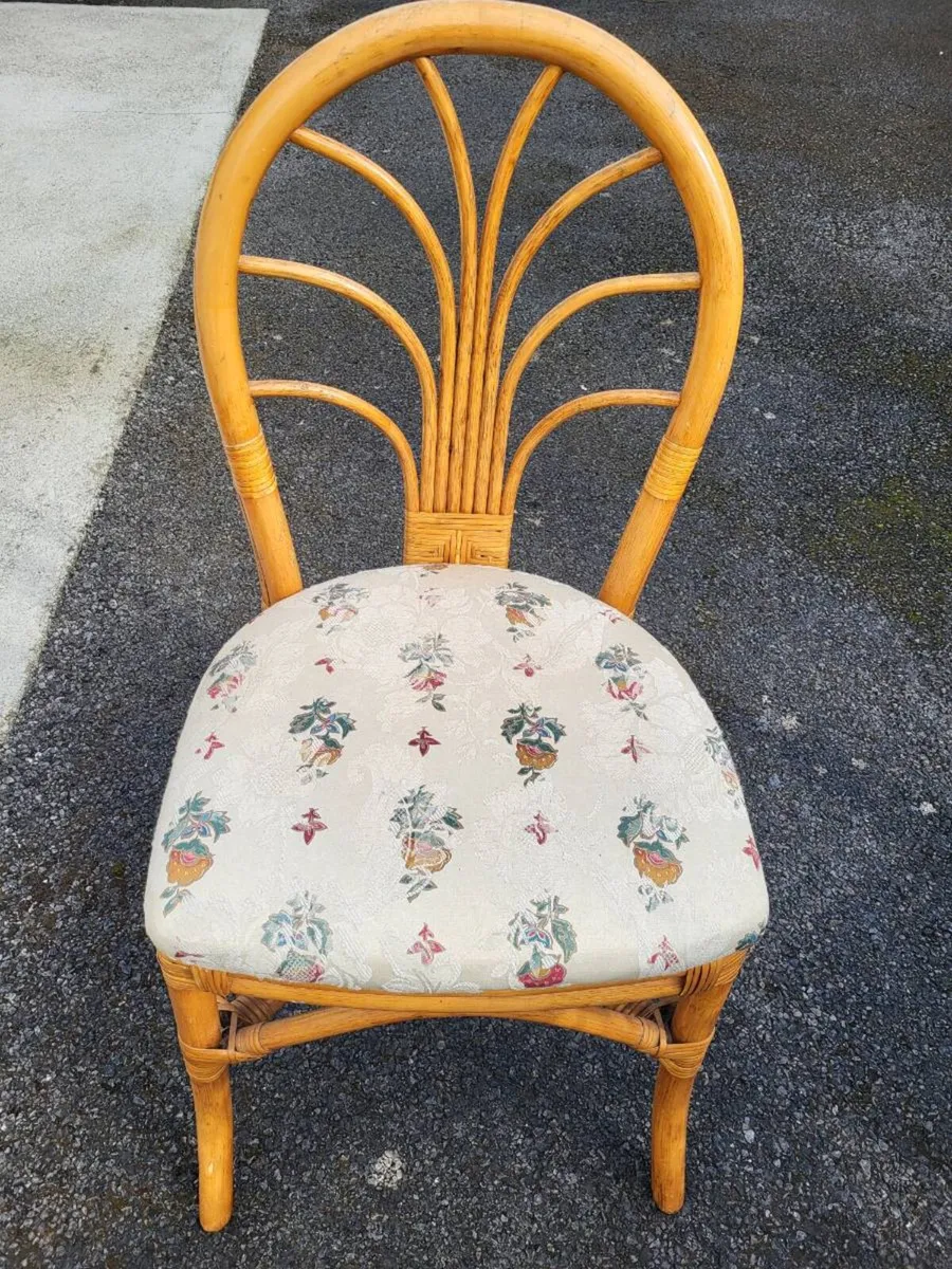Bamboo breakfast table and chairs - Image 3