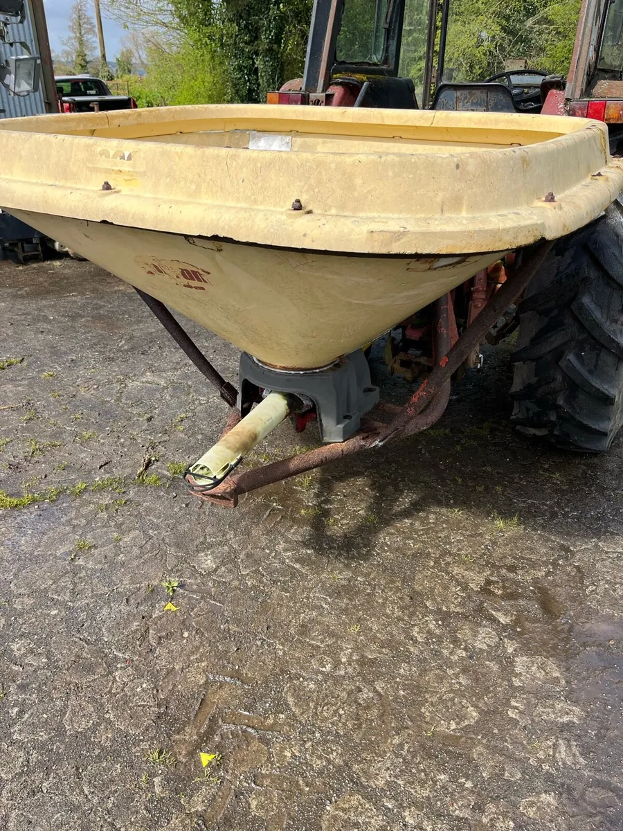 Vicon manure spreader - Image 2