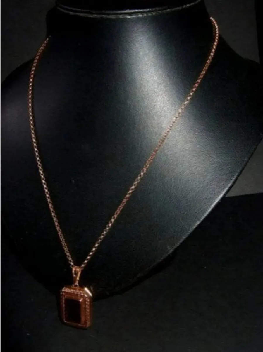 Vintage Dian Malouf Rose Gold Locket & Chain - Image 3