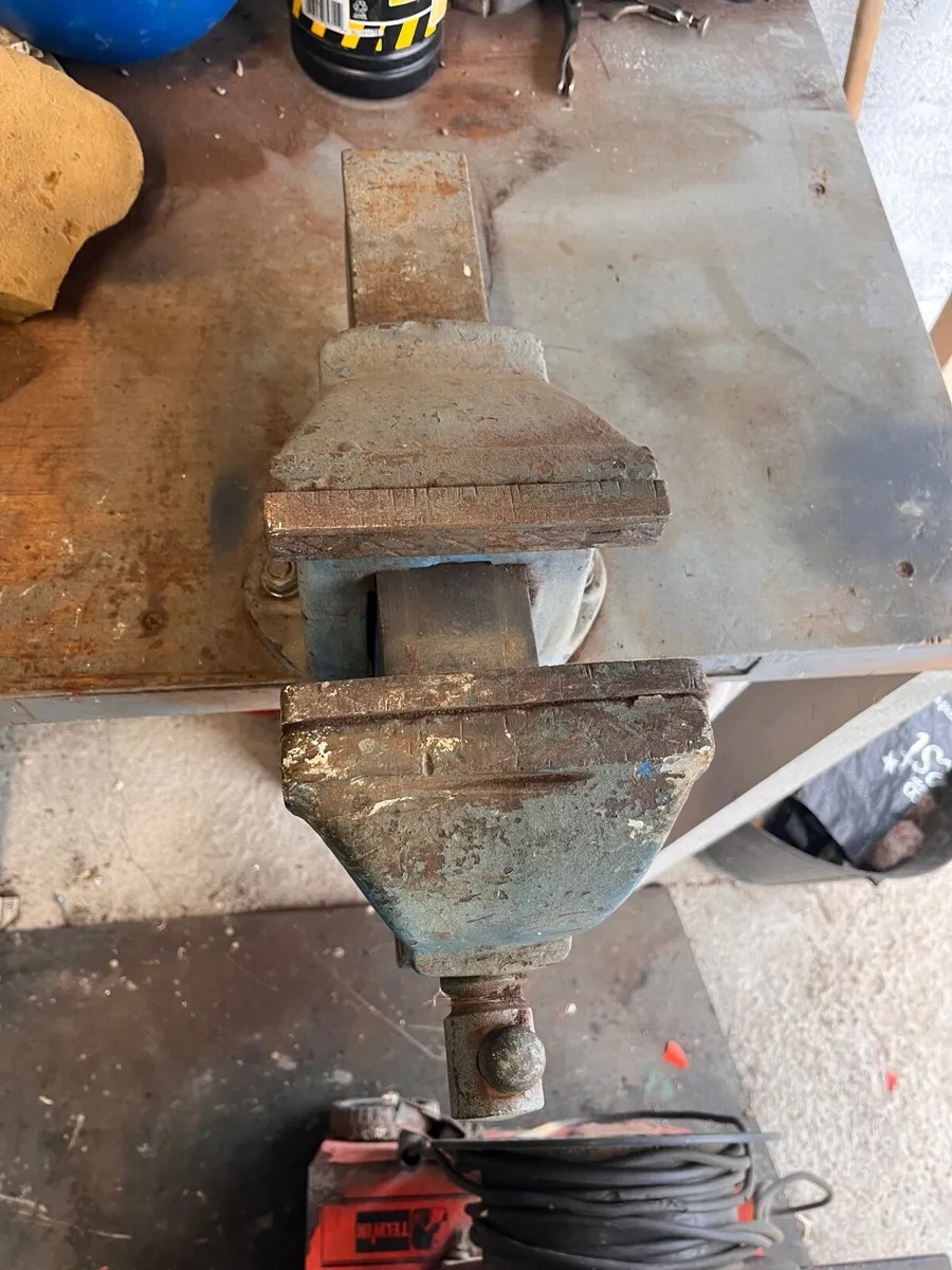 Irwin Record No. 6 bench vice - Image 2