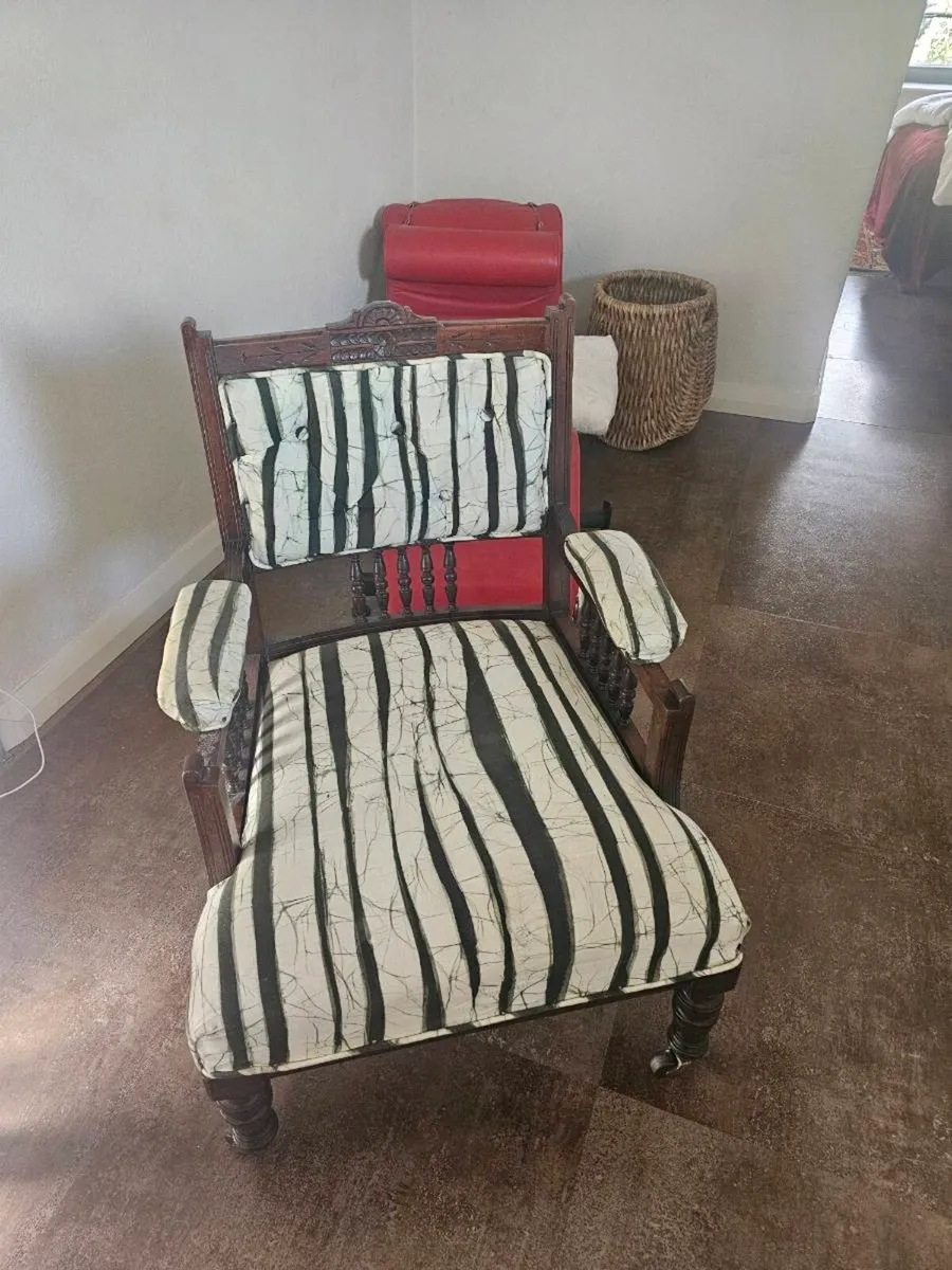 Antique armchair - Image 3