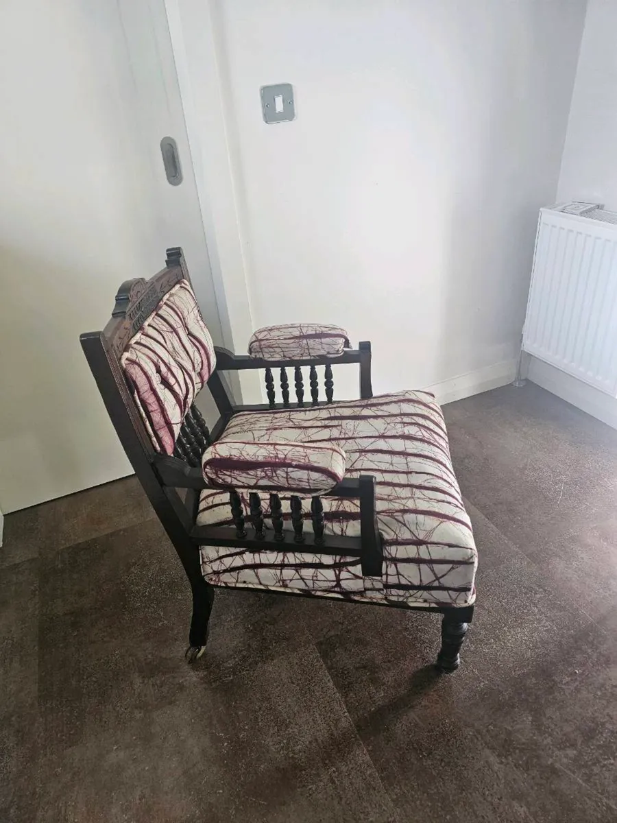 Antique armchair - Image 2