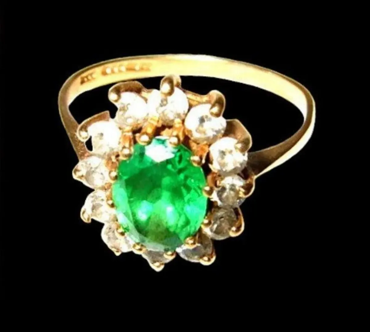 Vintage Hallmarked 14ct Gold Cluster - Image 2