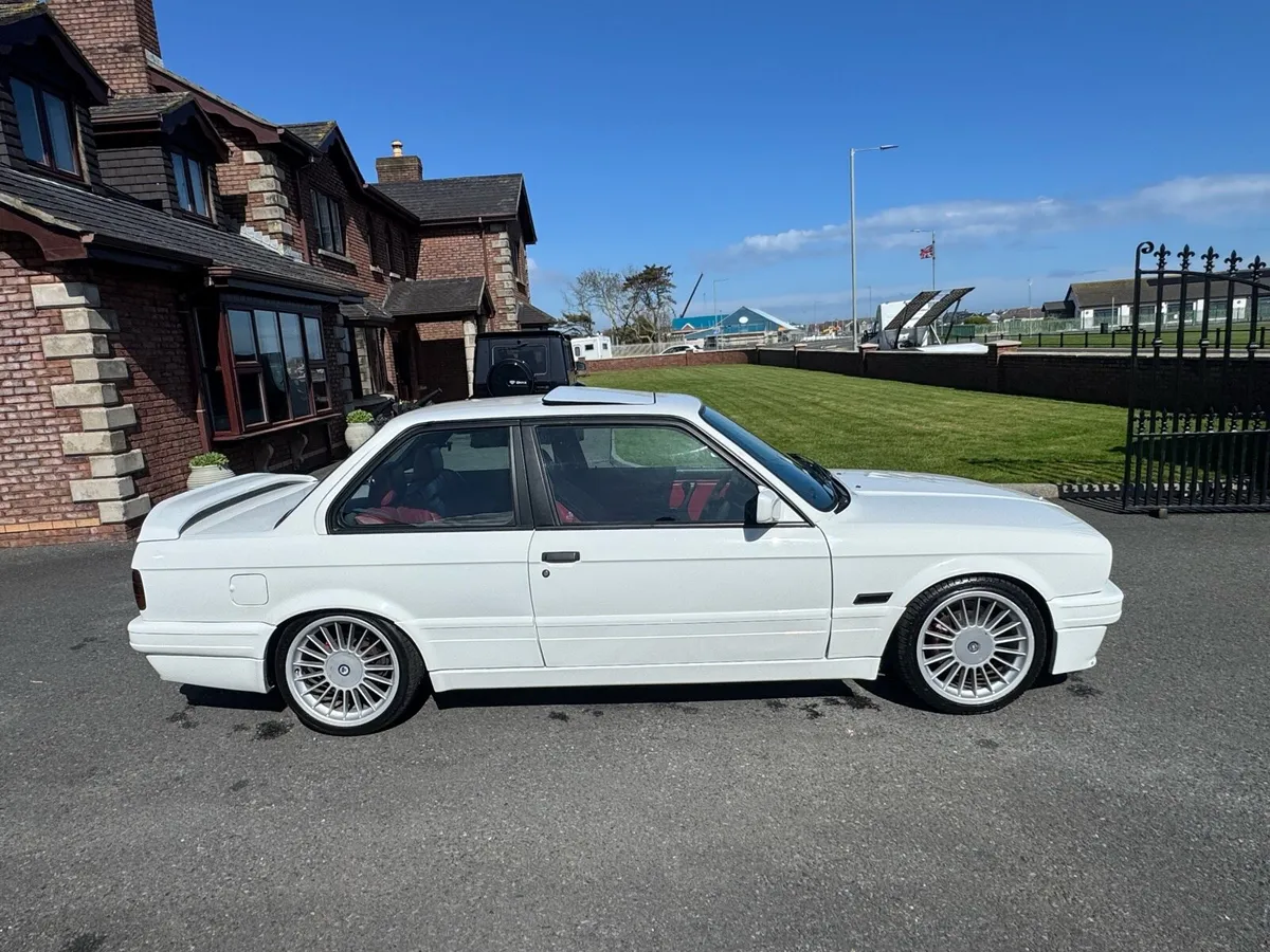 1989 BMW 325i - Image 4