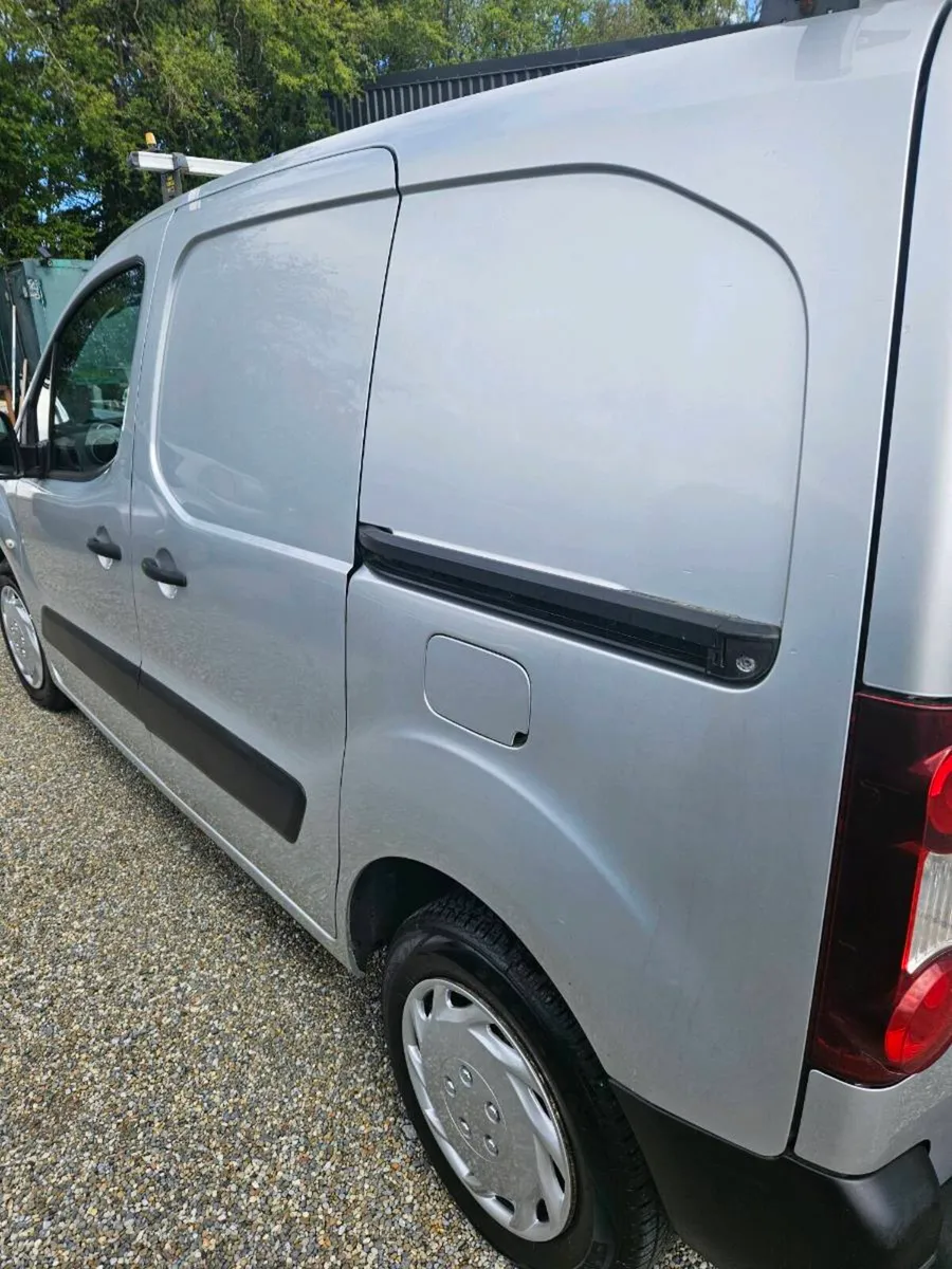 Peugeot Partner 3 seater - Image 3