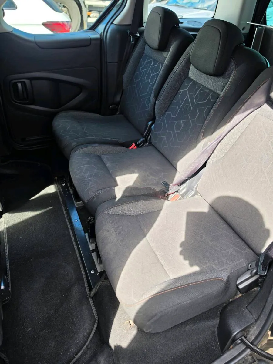 Peugeot partner manual 171 - Image 3